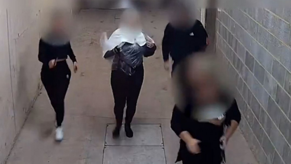 frizerski salon, bežanje, žene