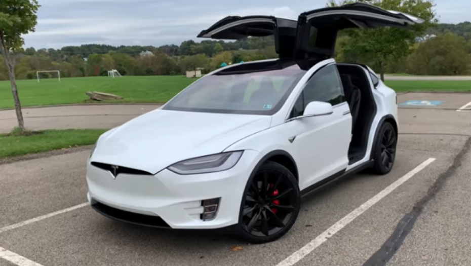 Novak Đoković, automobil