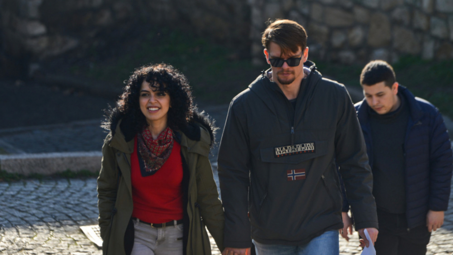 Ljudi, penzioneri, građani, vremenska prognoza