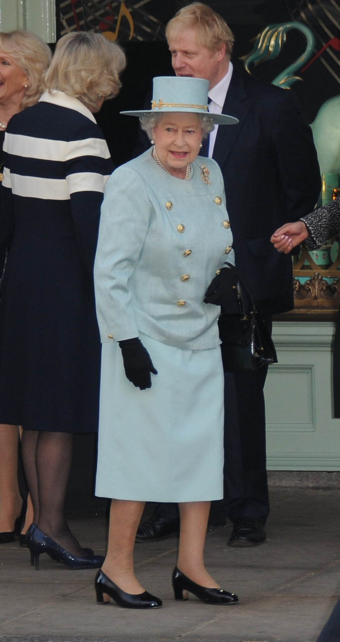 kraljica elizabeta, cipele, moda