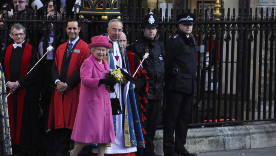 kraljica elizabeta, cipele, moda