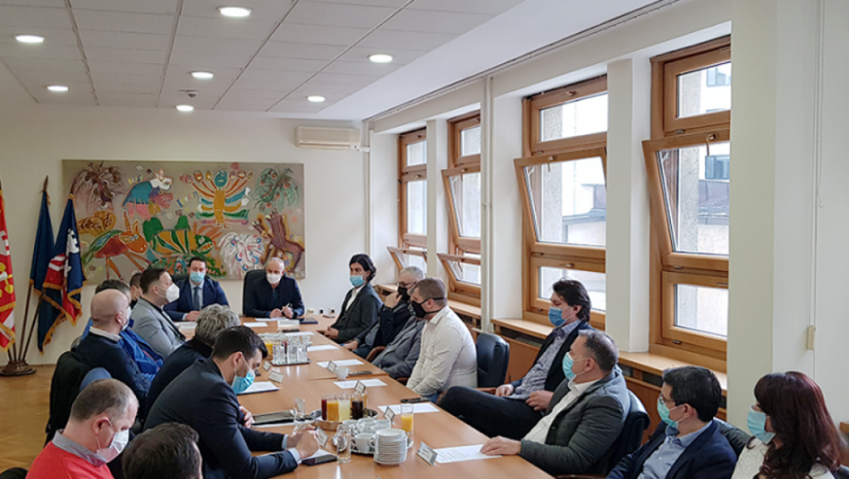 ZORAN RADOJIČIĆ I RADOSLAV MARJANOVIĆ SA SARADNICIMA