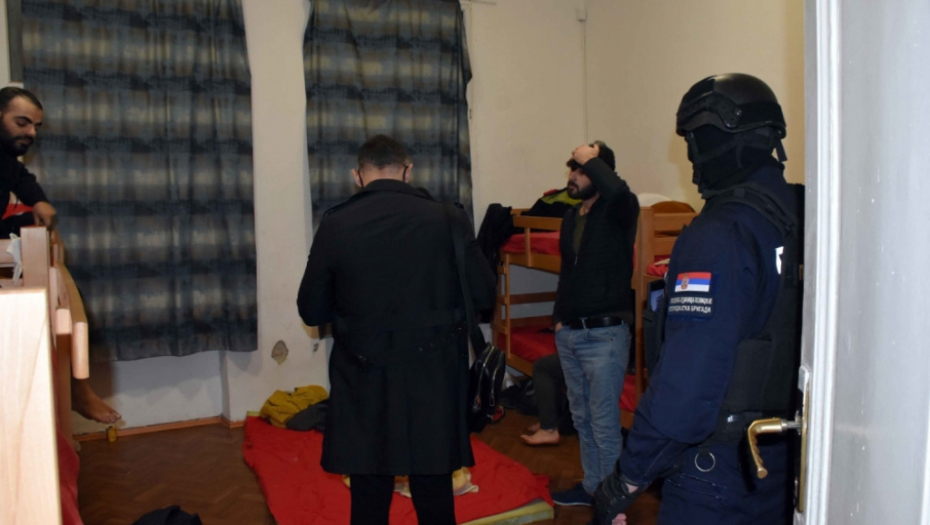 Migranti, policija, privođenje