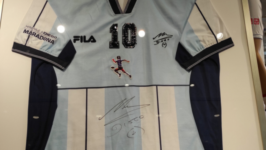 Izložba Borisa Vrhovca