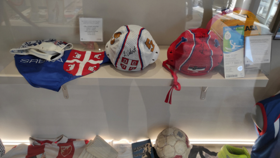 Izložba Borisa Vrhovca