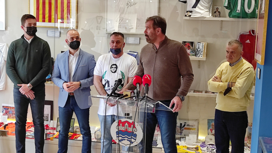 Izložba Borisa Vrhovca