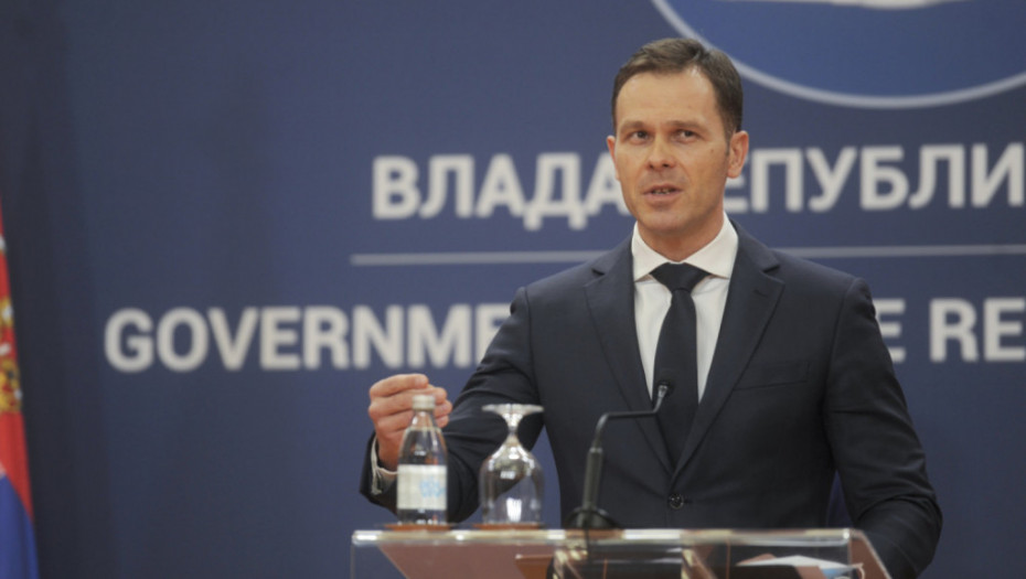 Siniša Mali, Ana Brnabić