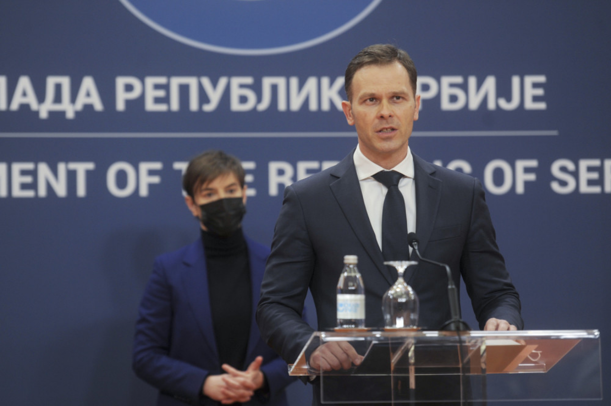 Sini&scaron;a Mali, Ana Brnabić