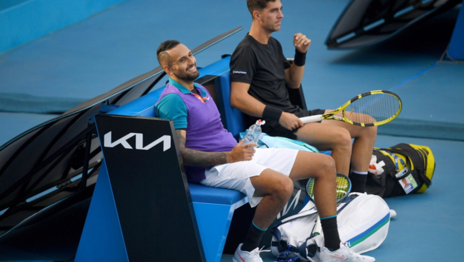 Tanasi Kokinakis Nik Kirjos