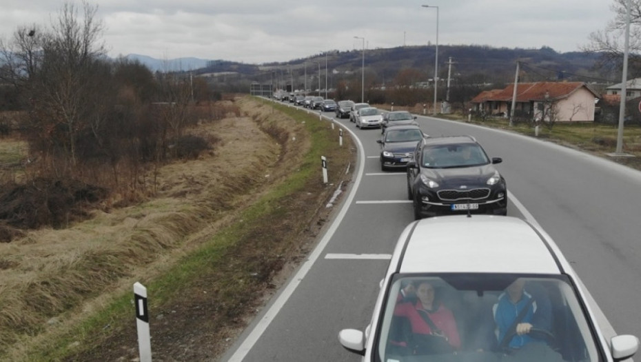 Zbog praznika gužva na autoputu