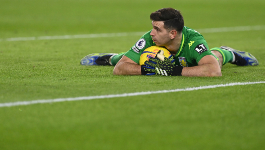 Emiliano Martinez (Asto Vila)