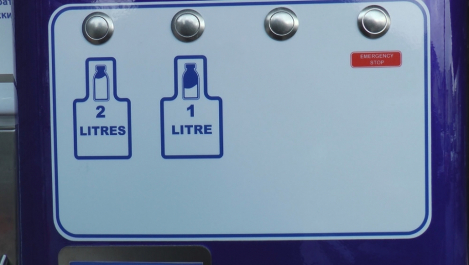 Mlekomat u u Čajetini