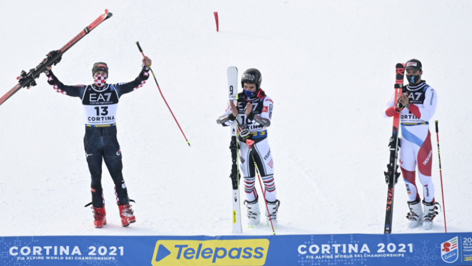 Filip Zubčić, Metju Favr