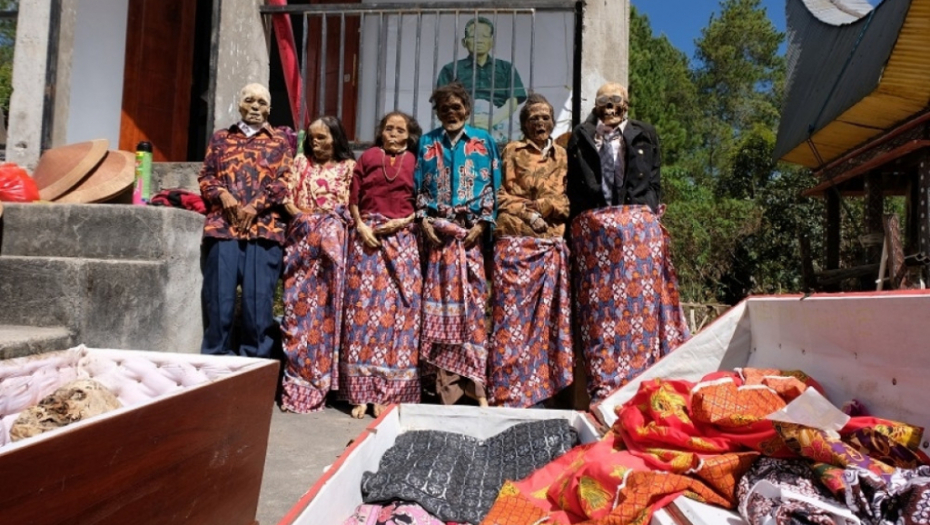 indonetija, toraja, sahrana