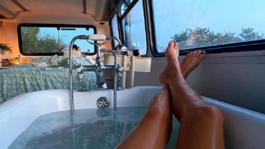 kuća napravljena od autobusa