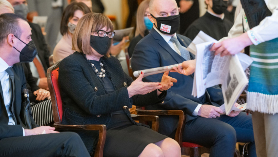 Borba proslava, Maja Gojkovič