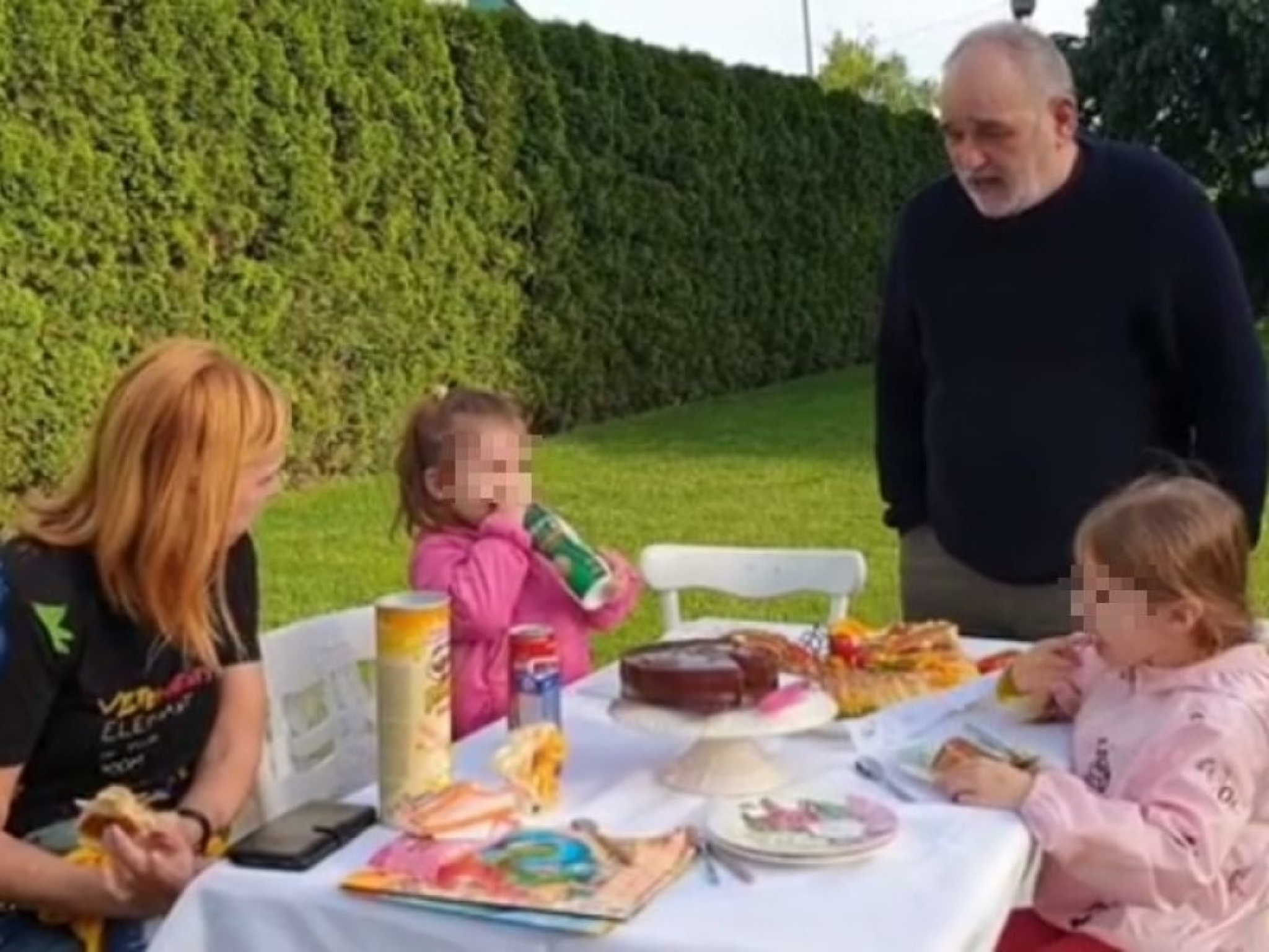 Đorđe Balašević sa unukama