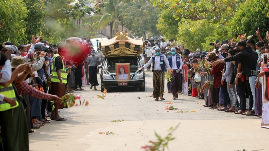 Mjanmar, sahrana devojke