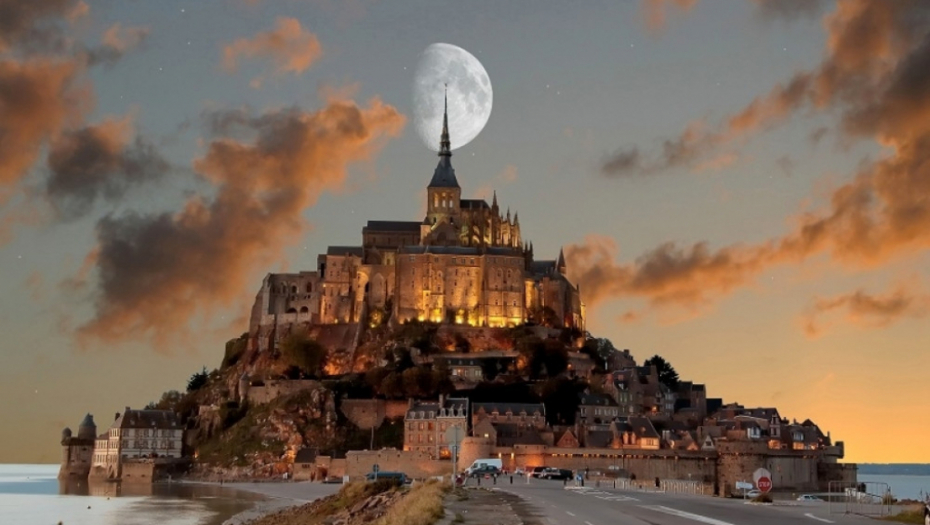 Mont Saint Michel, francuska, dvorac