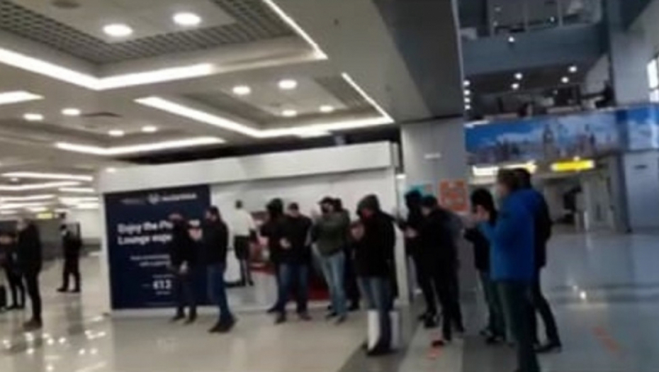 Navijači Zvezde pred put u Milano