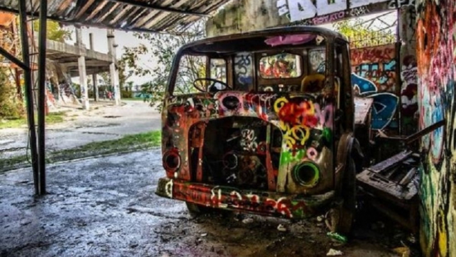 napušteni grad, italija