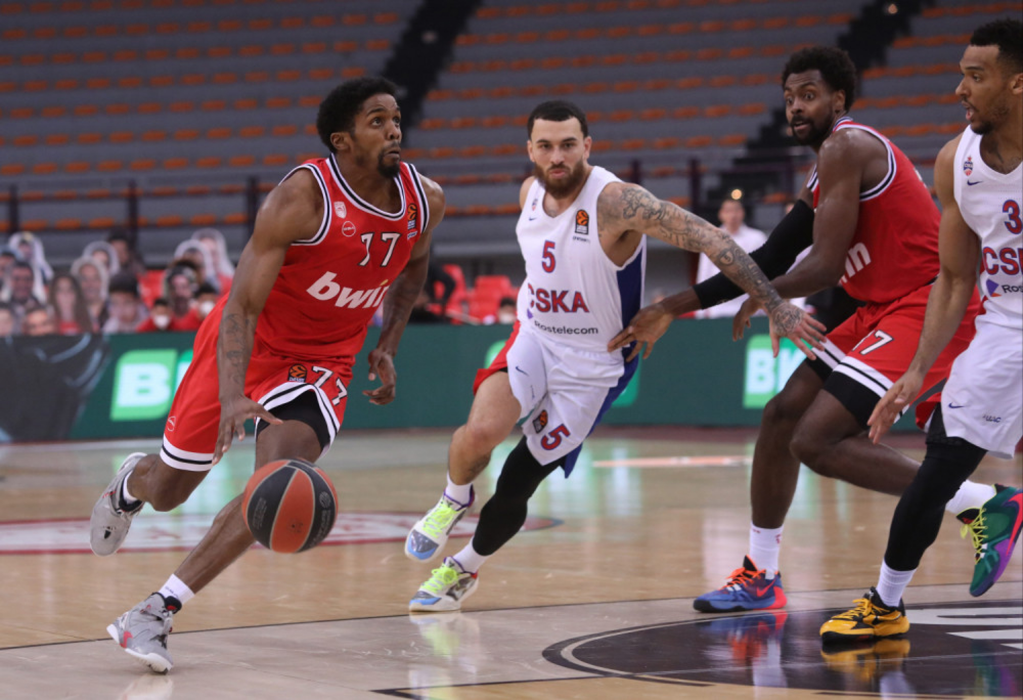 &Scaron;akil Mekisik (Olimpijakos)