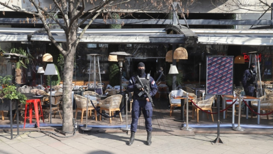 Policija pretresa "Kasinu"