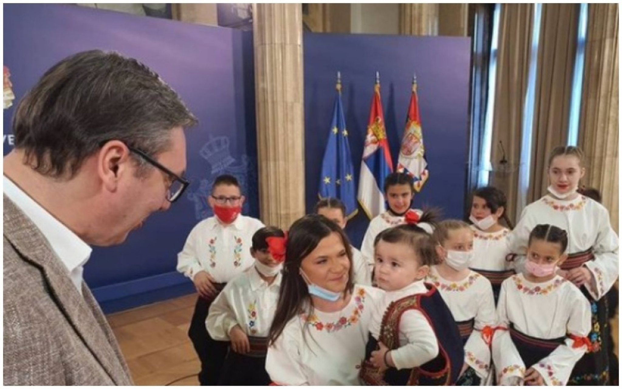Vučić i deca sa Kosova