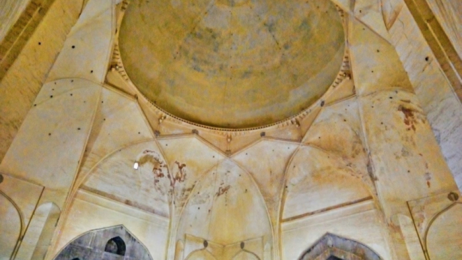 Gol Gumbaz, hram