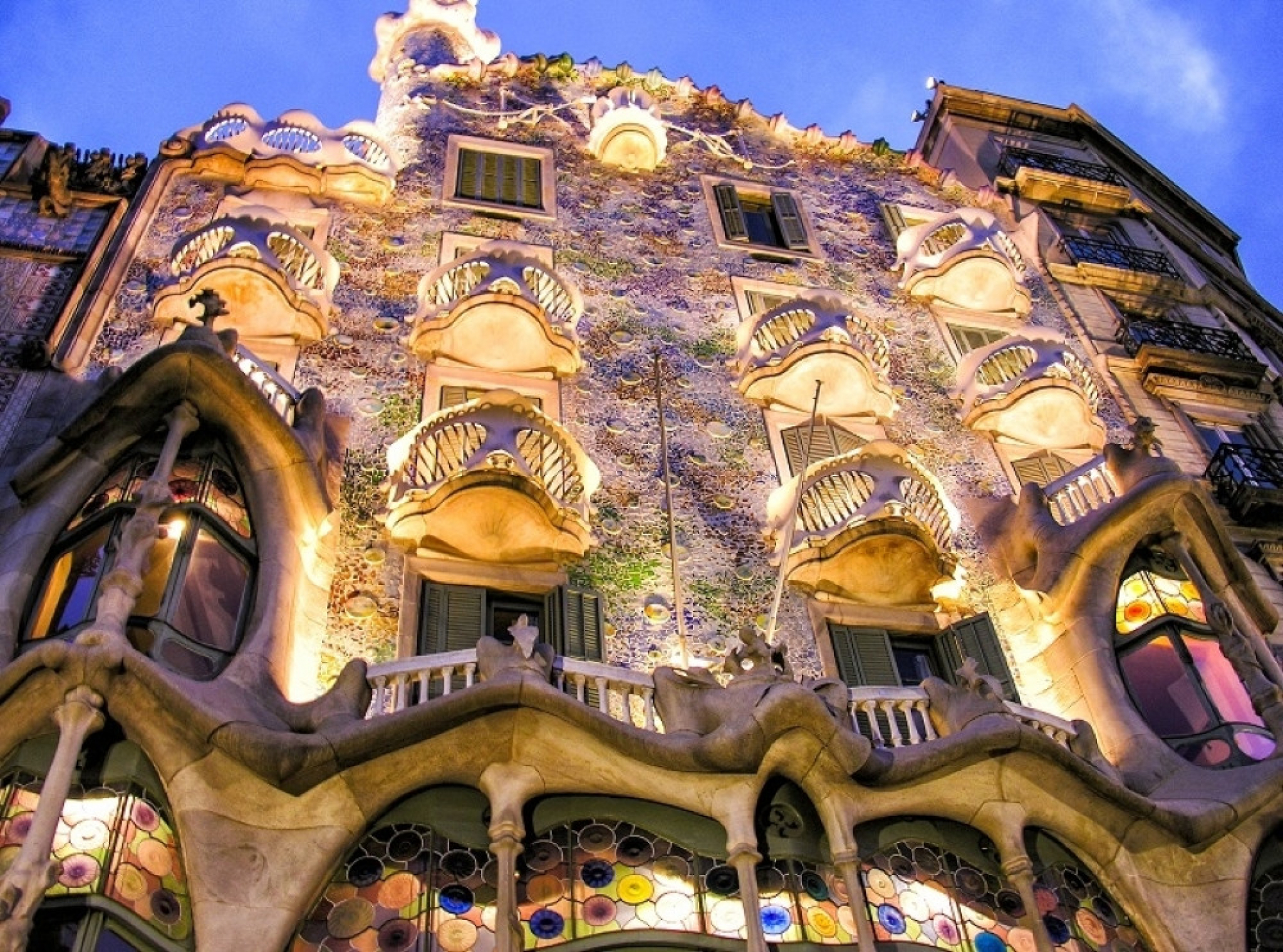 Kasa Batllo, &scaron;panija, građevina