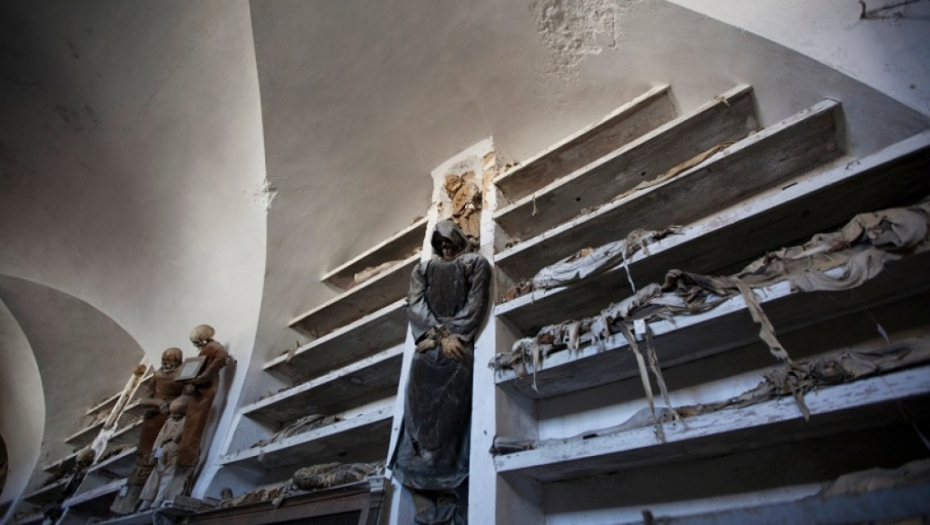 BIZARNI MUZEJ KAPUCINSKOG MANASTIRA, kostur