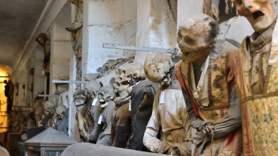 BIZARNI MUZEJ KAPUCINSKOG MANASTIRA, kostur