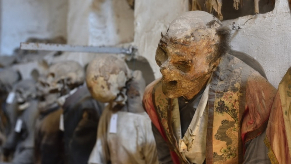 BIZARNI MUZEJ KAPUCINSKOG MANASTIRA, kostur