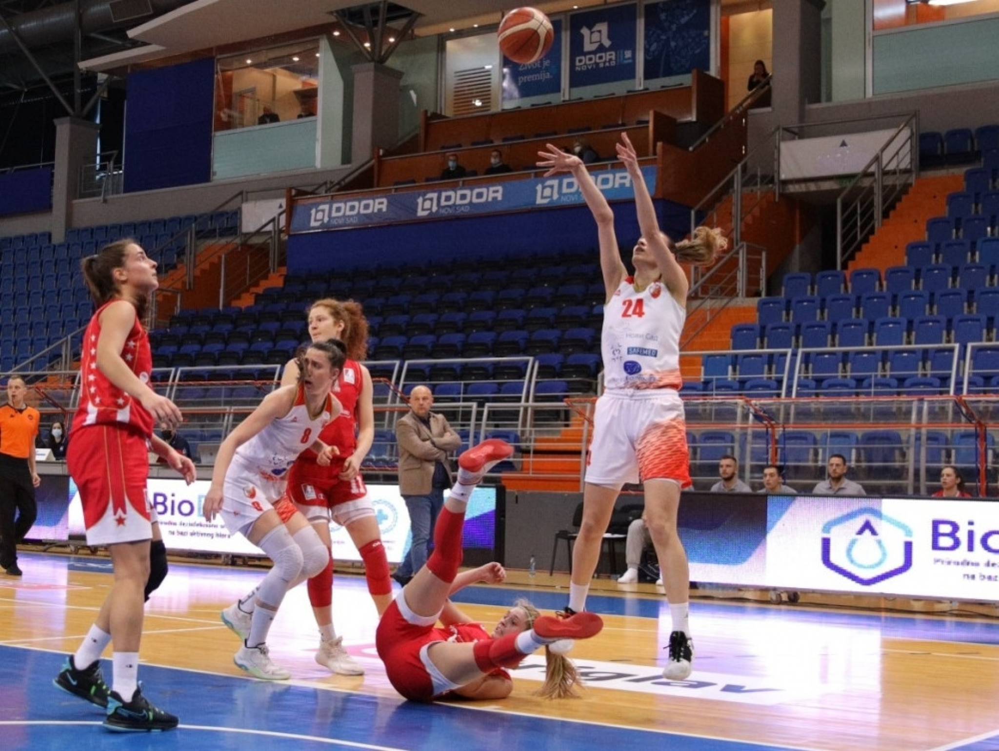 Zvezda - Vojvodina polufinale Kupa MCV