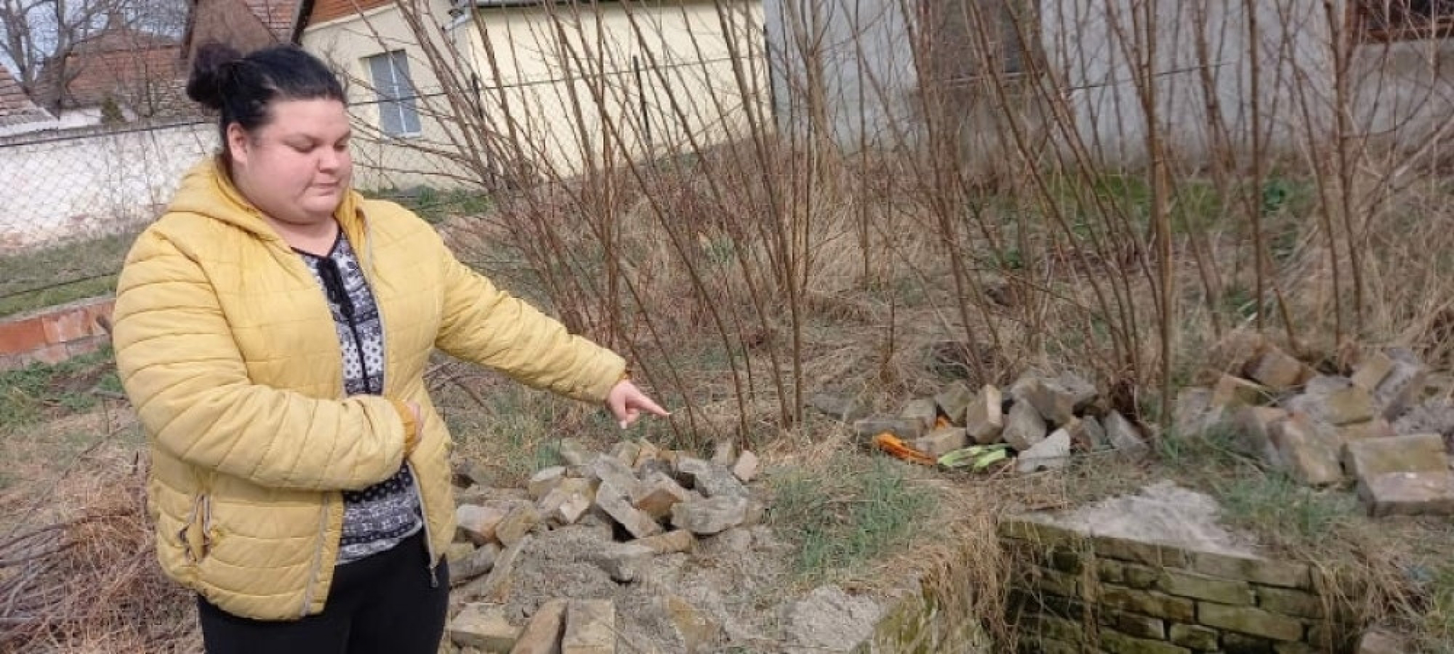 Jovana Hajradinoski, komšinica