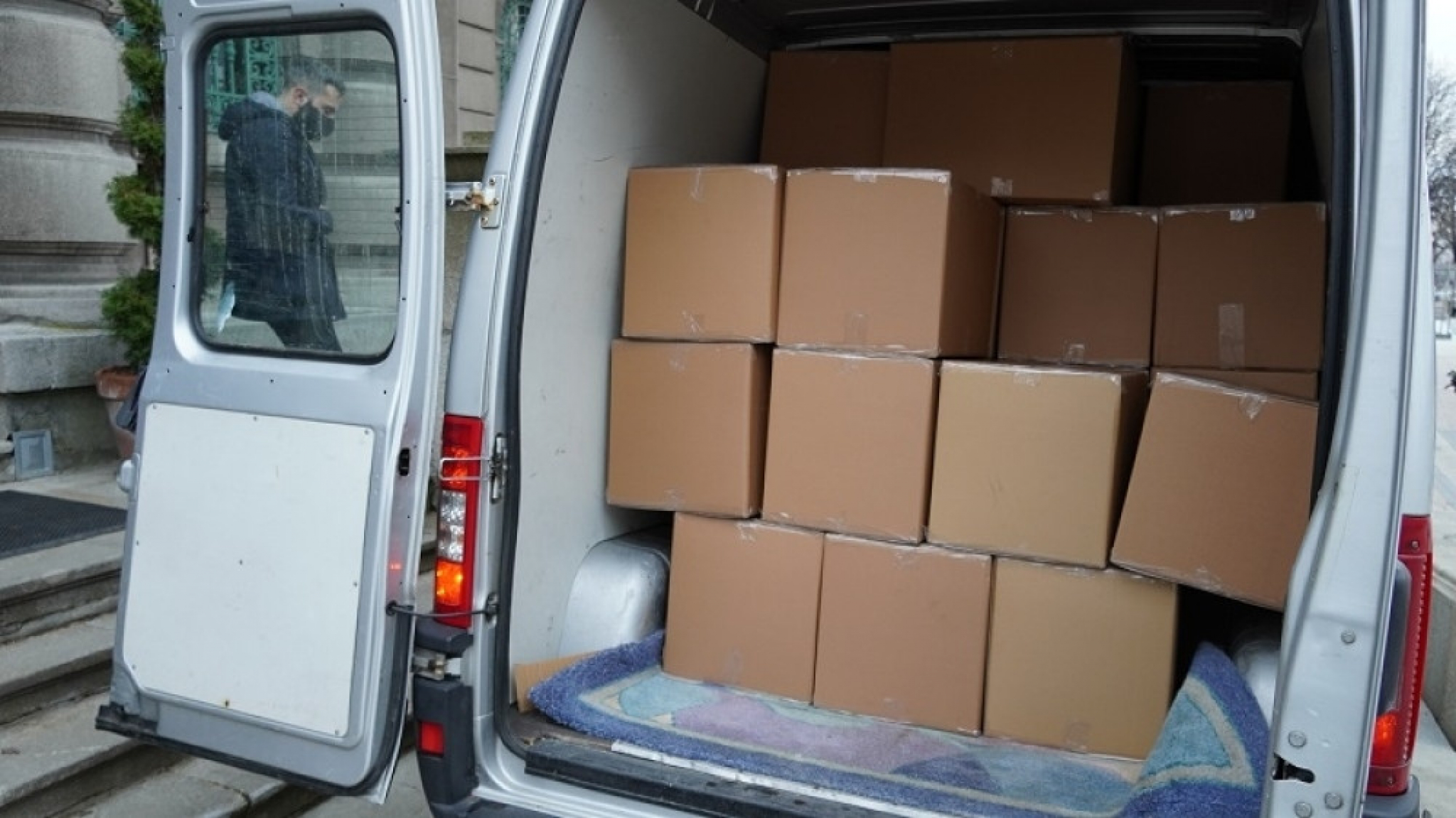 Grad Ni&scaron; dobio 150.000 maski