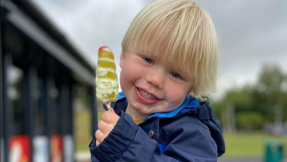 Dylan Milsom, dečak