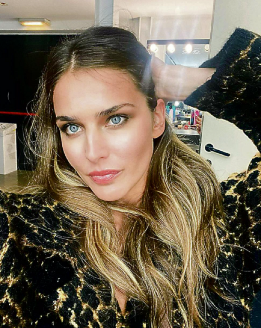 OVO JE KOKEZINA DEVOJKA! Instagram joj je pun provokativnih fotografija, a priča se da dobije sve što pokaže prstom