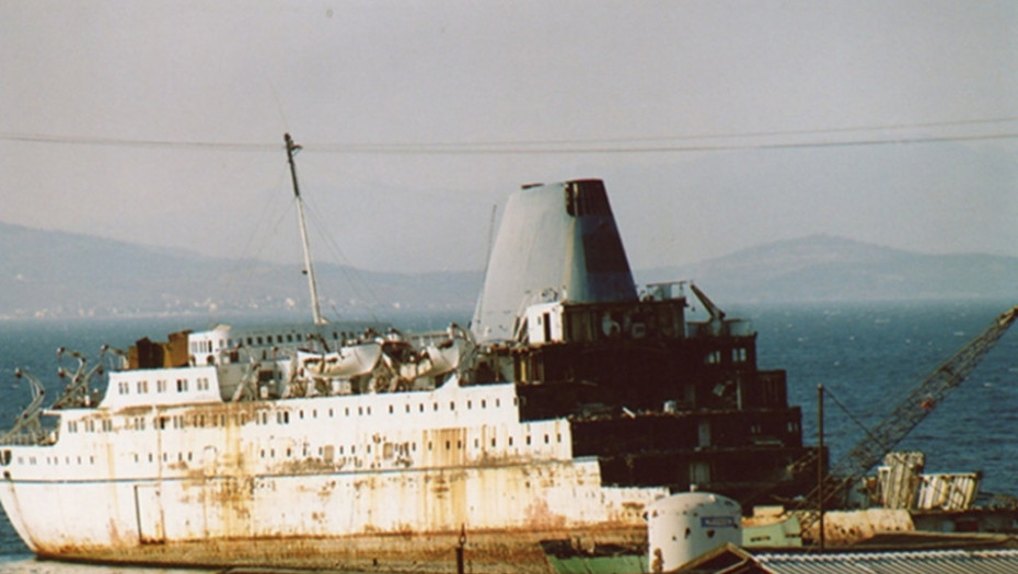 brodovi, luka, groblje brodova