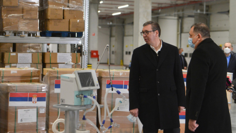 Aleksandar Vučić, Milorad Dodik