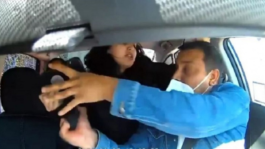 vozač, uber, napad na vozača