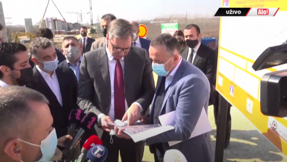 Predsednik Srbije na obilasku infrastrukturnih radova 