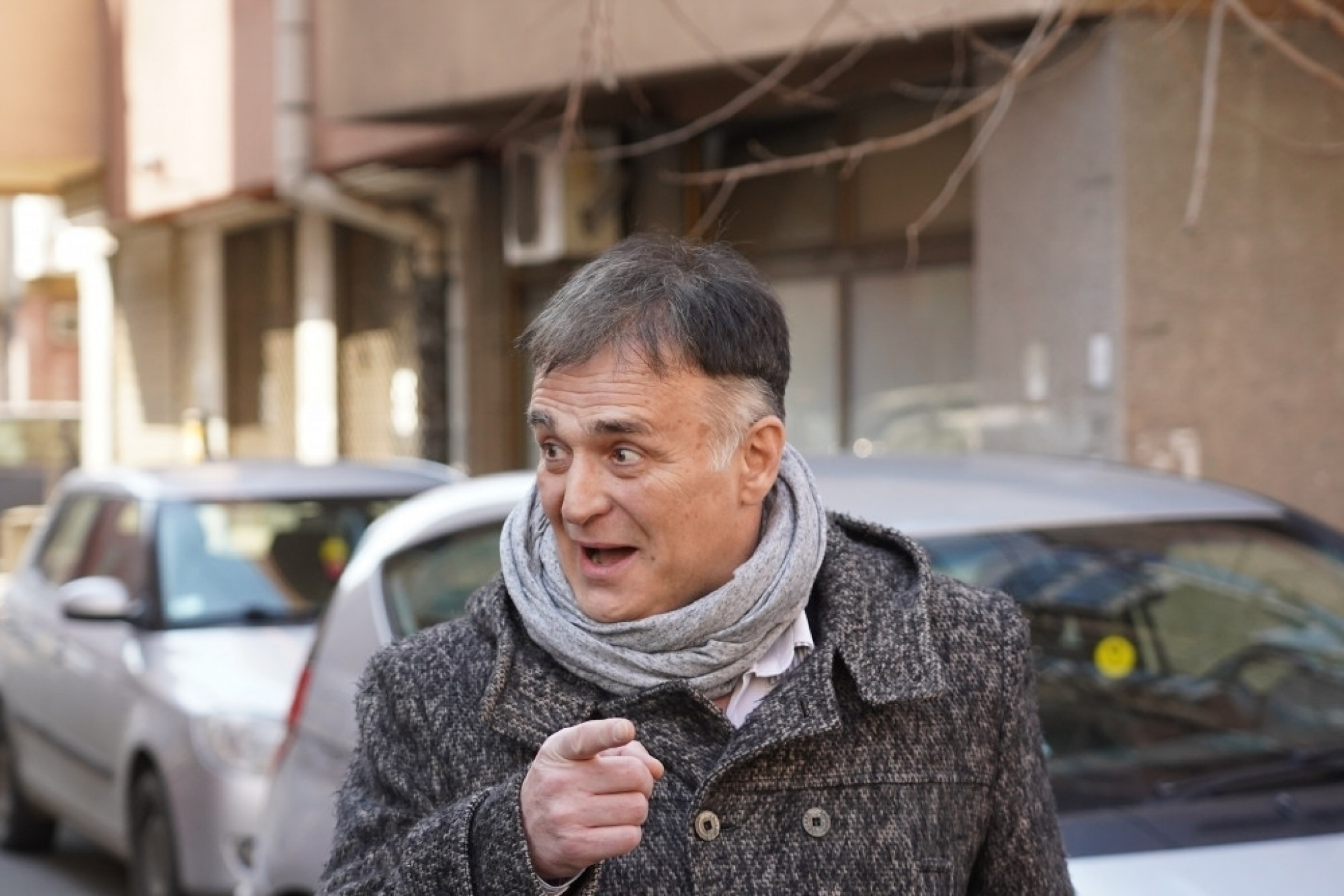 Branislav Lečić ispred policije