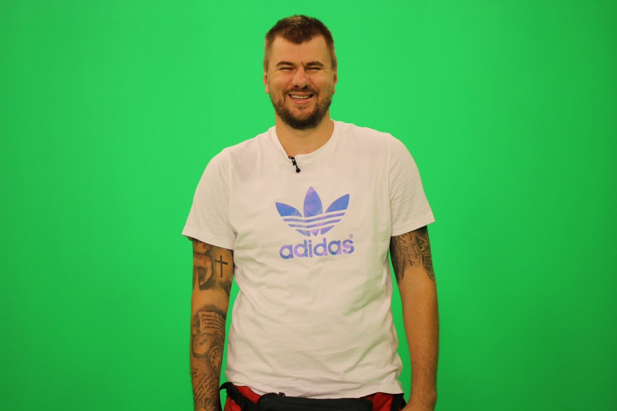 PAO PRVI POLJUBAC?! Vladimir Tomović razotkrio Janjuša i Aleks, istina izašla na videlo!