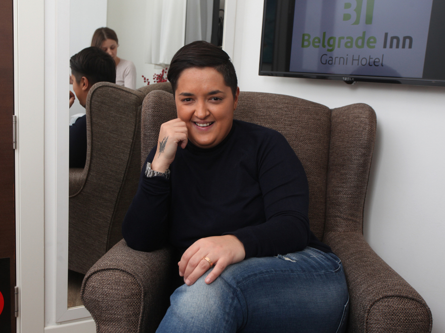 MOJI RODITELJI NISU IMALI NIŠTA PAMETNIJE NEGO DA SE RAZVEDU, OTAC JE BIO LOŠ ZA NAS Marija Šerifović progovorila o teškom detinjstvu!