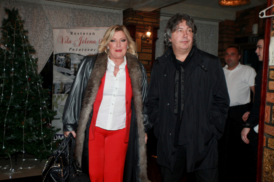 BEZOBRAZLUK! Snežana Đurišić prvi put progovorila o pričama da je partner vara: Žestoko ću se pobuniti i izboriti za svoju privatnost!