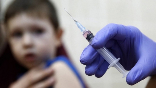 NAJNOVIJE! Vakcina registrovana u Srbiji bezbedna za decu od 12 godina, evo kad bi mogla da počne imunizacija
