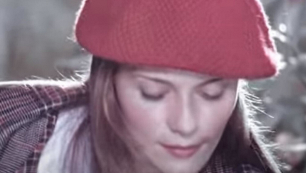 BORILA SE KAO LAVICA O njenoj lepoti pričao je ceo svet, znali ste je sa najpoznatijih reklama, a onda je u najvećim mukama preminula u 30. godini