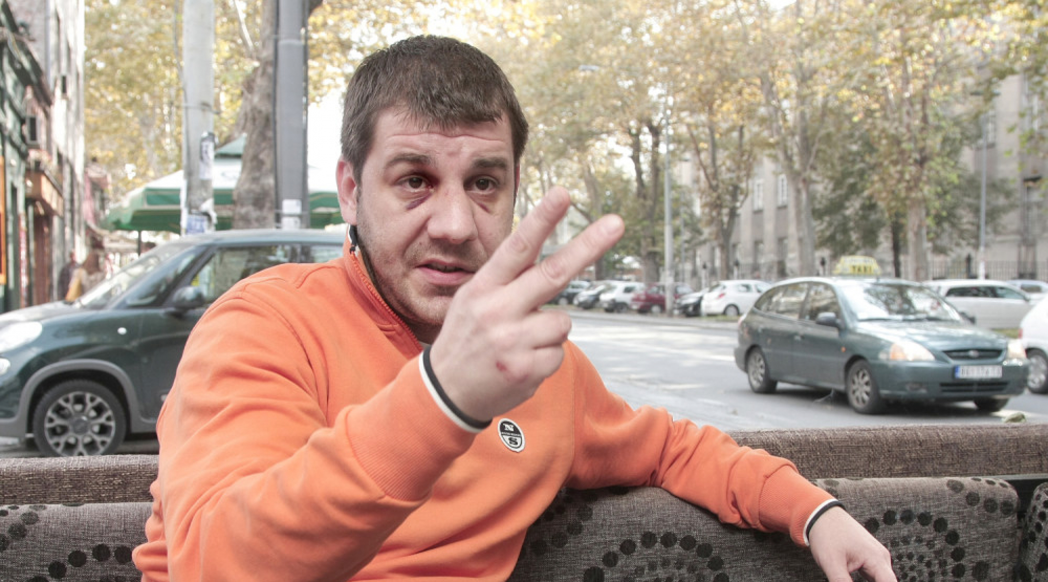 IVAN MARINKOVIĆ BANKROTIRAO! Kontroverzni rijaliti učesnik prodaje stvari na internetu da bi preživeo!