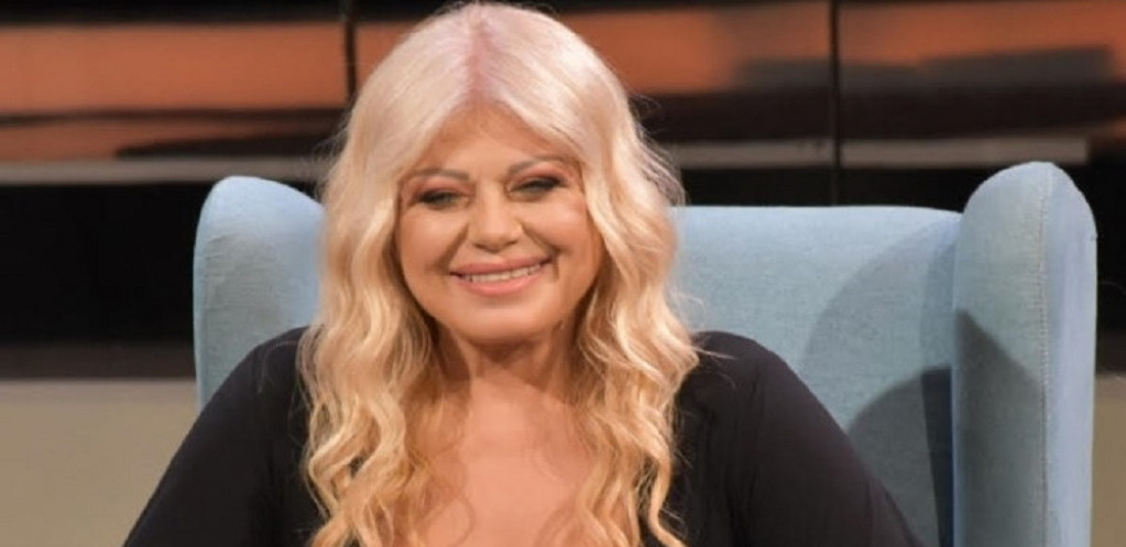 GRCA U SUZAMA Pevačica se slomila u emisiji, evo šta je bio razlog